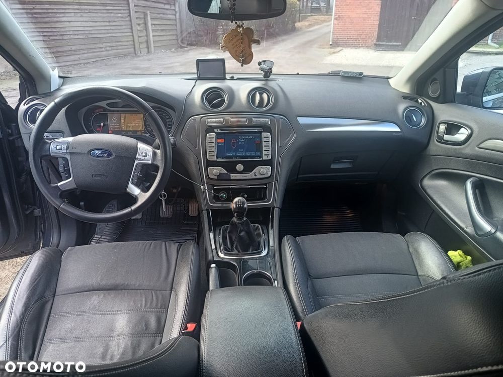 Ford Mondeo - 7