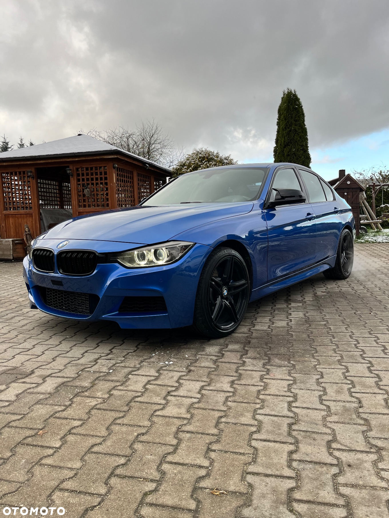 BMW Seria 3 335xi - 11
