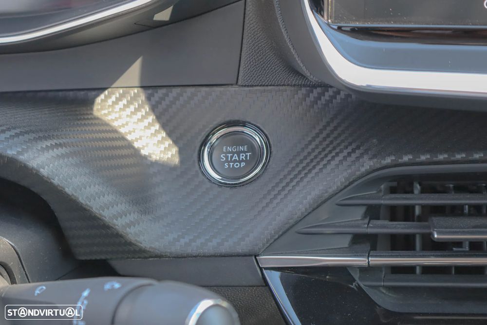 Peugeot 208 1.2 PureTech Allure - 30