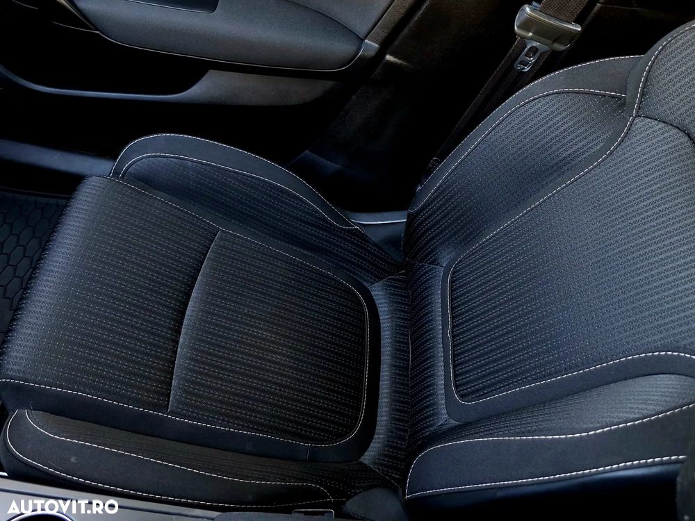 Renault Megane TCe GPF Zen - 15