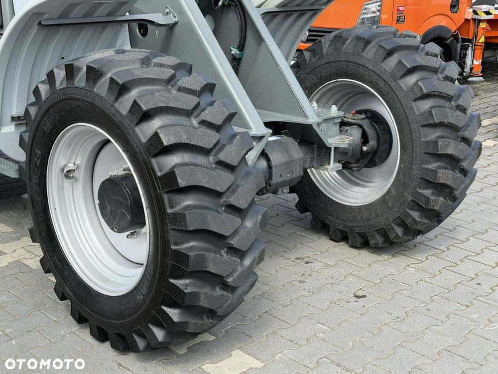 Kramer 8115 352-14S Wheel Loader - 12