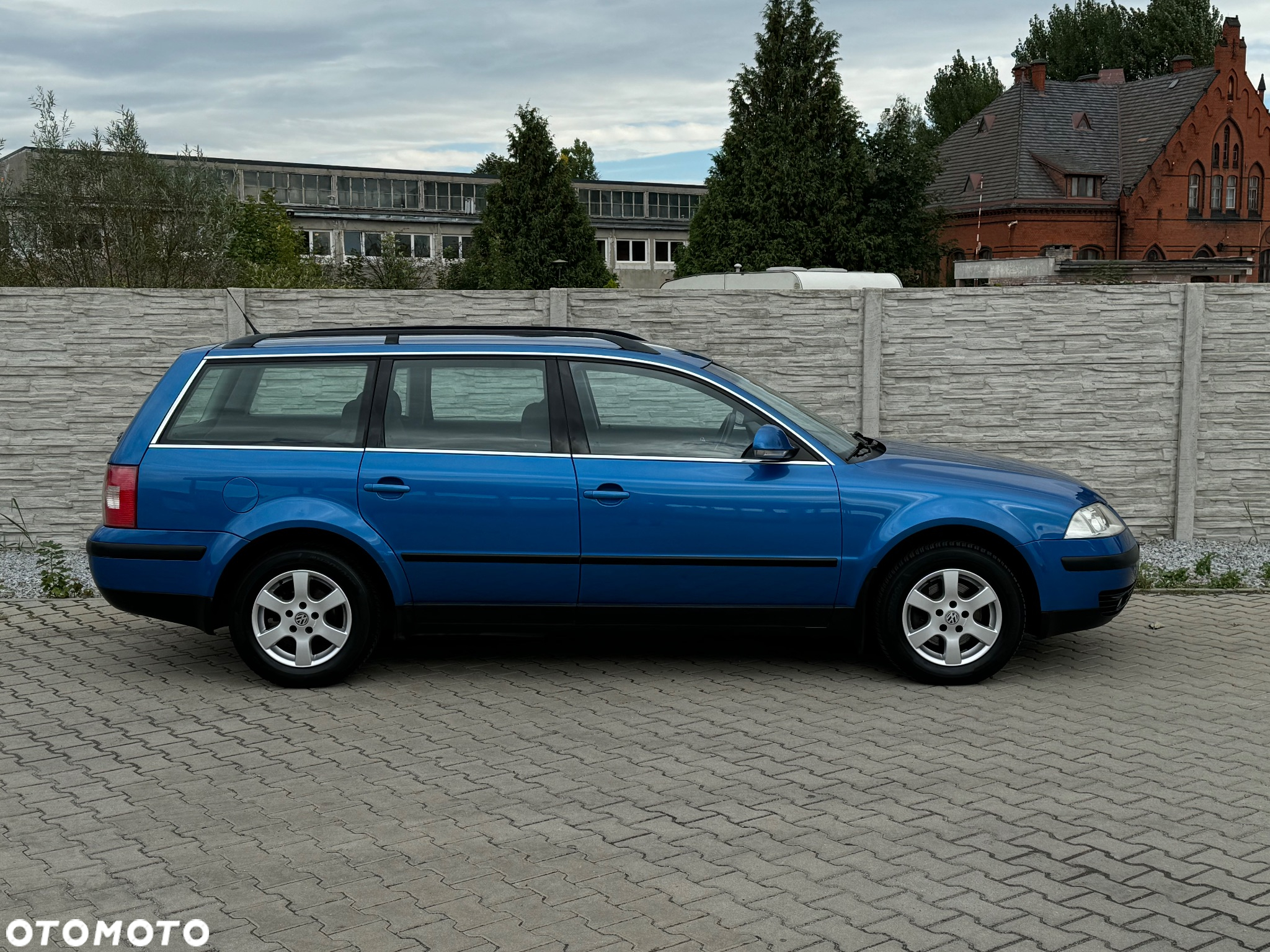 Volkswagen Passat 1.6 Comfortline - 3