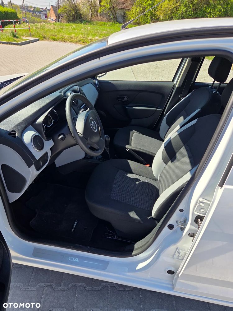 Dacia Sandero - 11