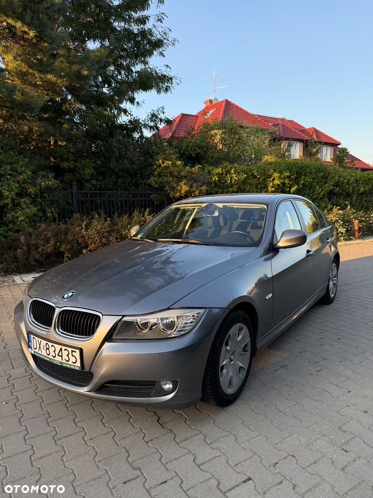 BMW Seria 3 318i - 1