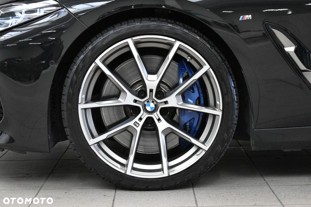 BMW Seria 8 - 7