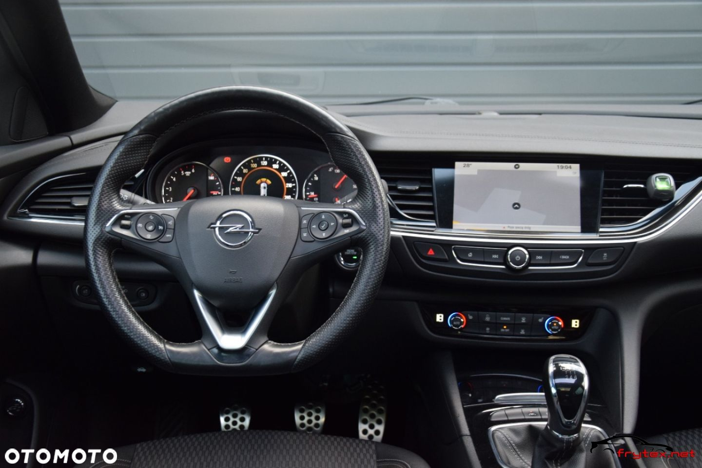 Opel Insignia - 31