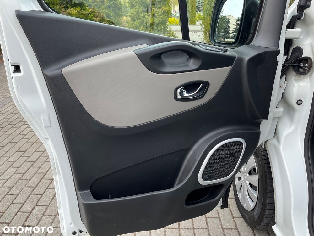 Renault Trafic - 14