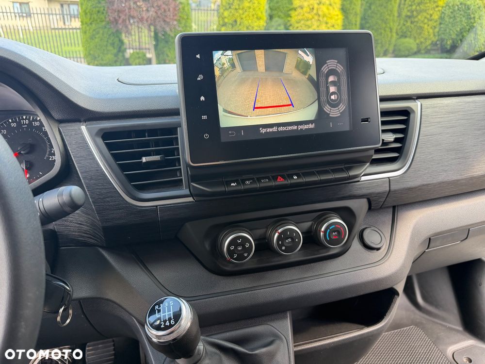 Renault Trafic - 19