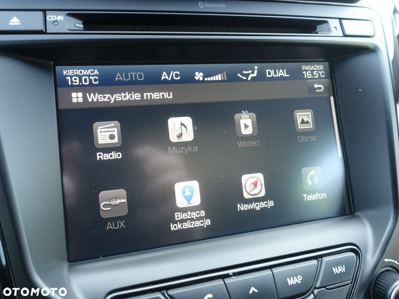 Hyundai i40 Kombi 1.7 CRDi Premium - 24