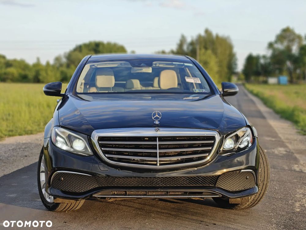 Mercedes-Benz Klasa E 300 9G-TRONIC Exclusive - 19