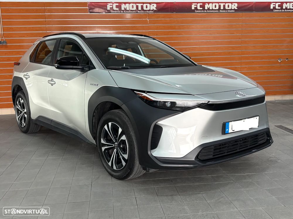 Toyota bZ4X Lounge - 2