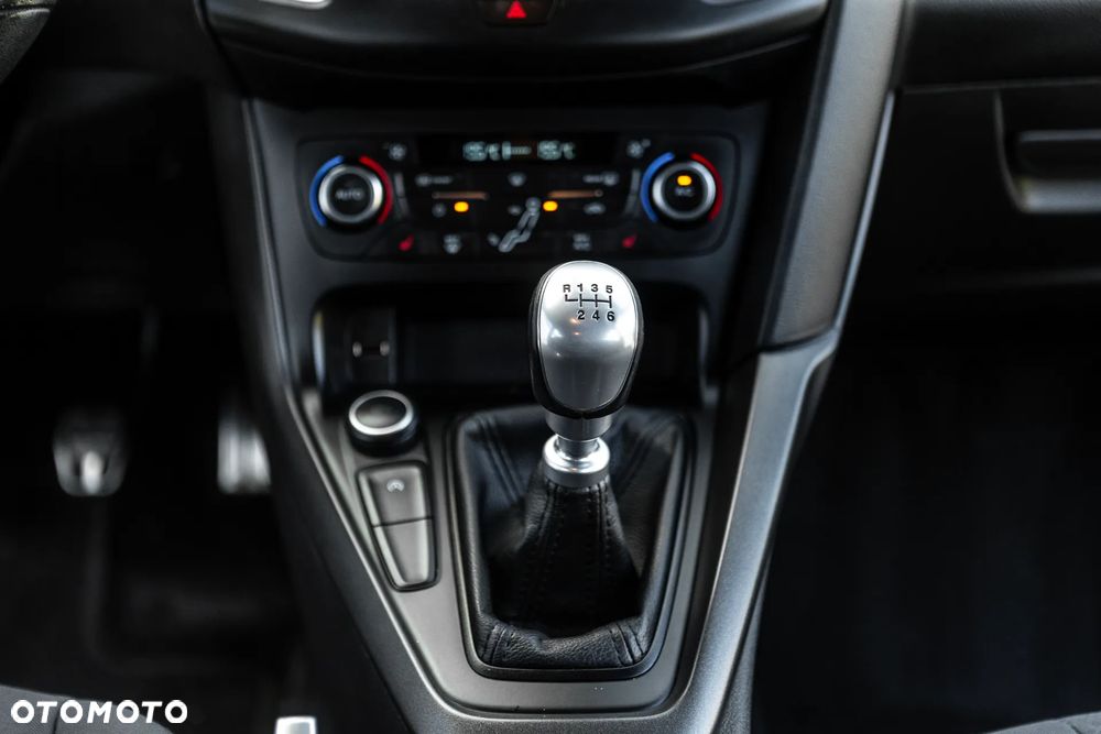 Ford Focus - 35