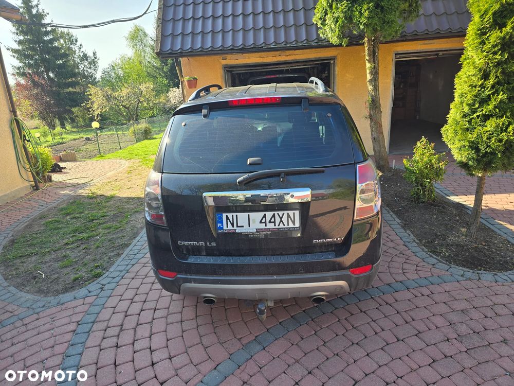 Chevrolet Captiva 2.0 d LS 5os 2WD - 10