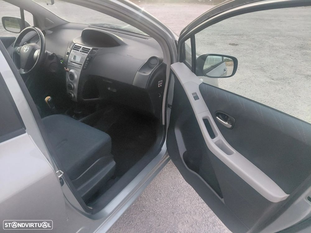 Toyota Yaris 1.4 D-4D Sol High Pack - 14