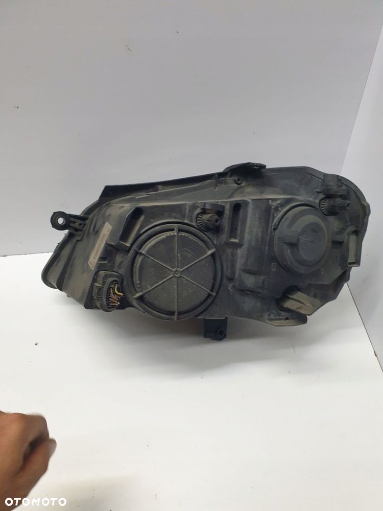 REFLEKTOR LAMPA PRZEDNIA PRAWA PRZÓD PRAWY VW POLO 9N3 - 8