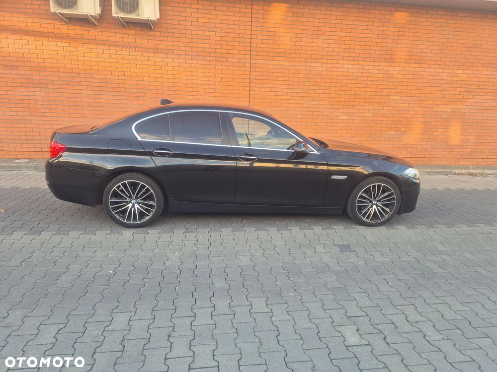BMW Seria 5 520d xDrive - 19
