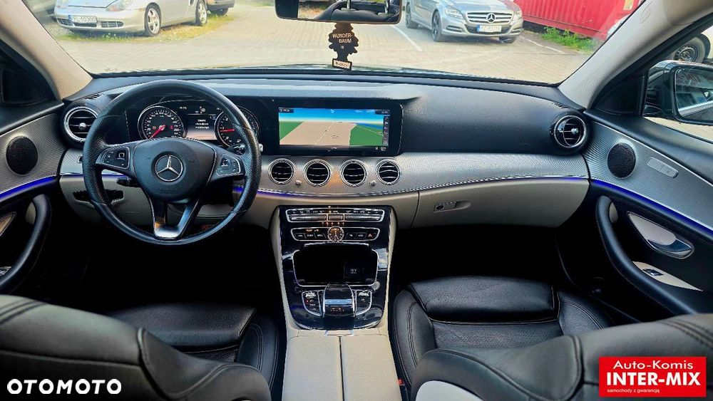 Mercedes-Benz Klasa E 200 d 9G-TRONIC - 36