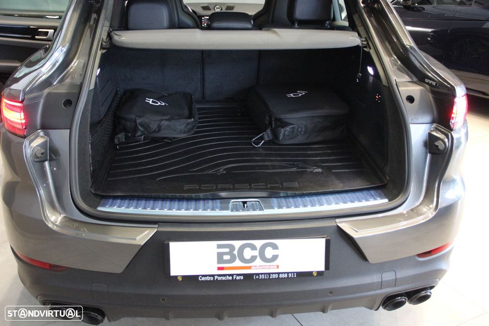 Porsche Cayenne Coupé E-Hybrid Platinum Edition - 25