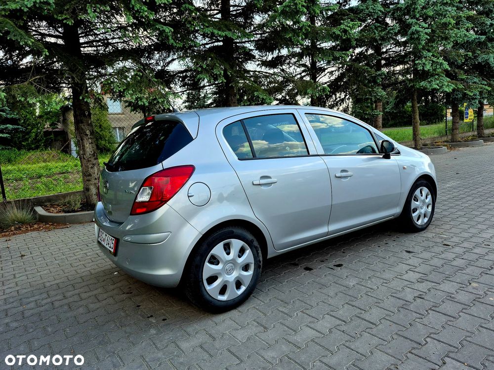 Opel Corsa - 8