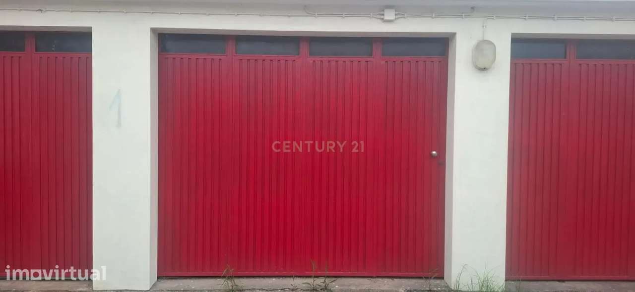 Garagem Fechada em Condomínio Privado a 200m da Praia / Aver-o-Mar-Póv - Grande imagem: 3/8