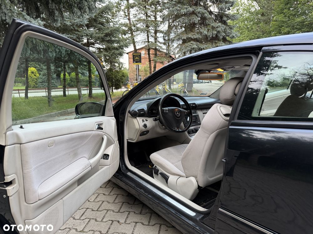 Mercedes-Benz Klasa C 180 Kompressor - 8