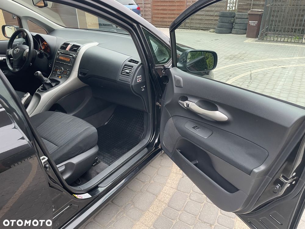 Toyota Auris 1.6 VVT-i Prestige - 29