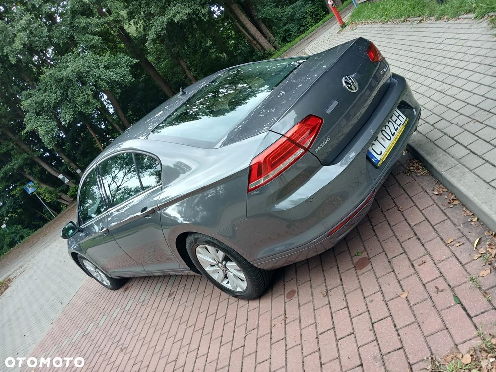 Volkswagen Passat 1.4 TSI BMT Trendline - 12
