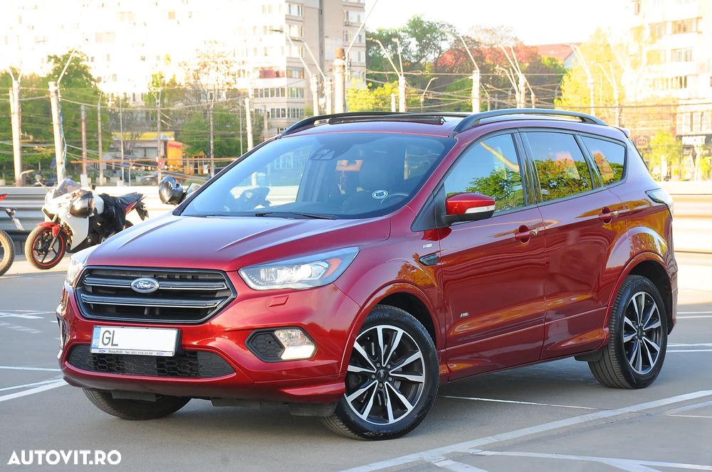 Ford Kuga 2.0 TDCi 4WD Powershift ST-Line - 2