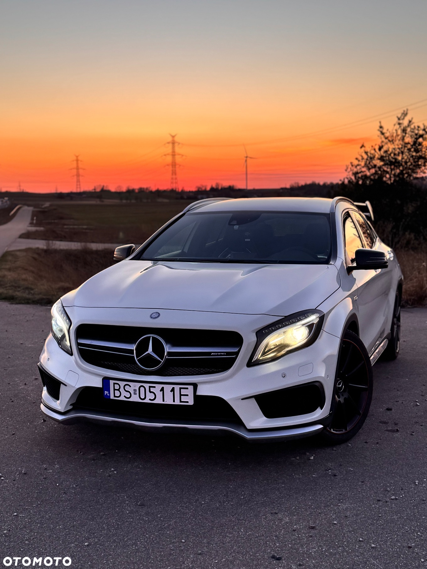 Mercedes-Benz GLA 45 AMG 4-Matic Edition 1 - 2