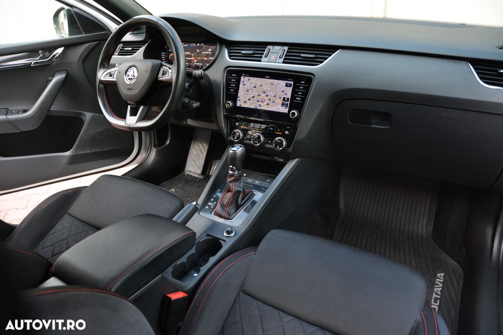 Skoda Octavia 2.0 TDI DSG RS - 5