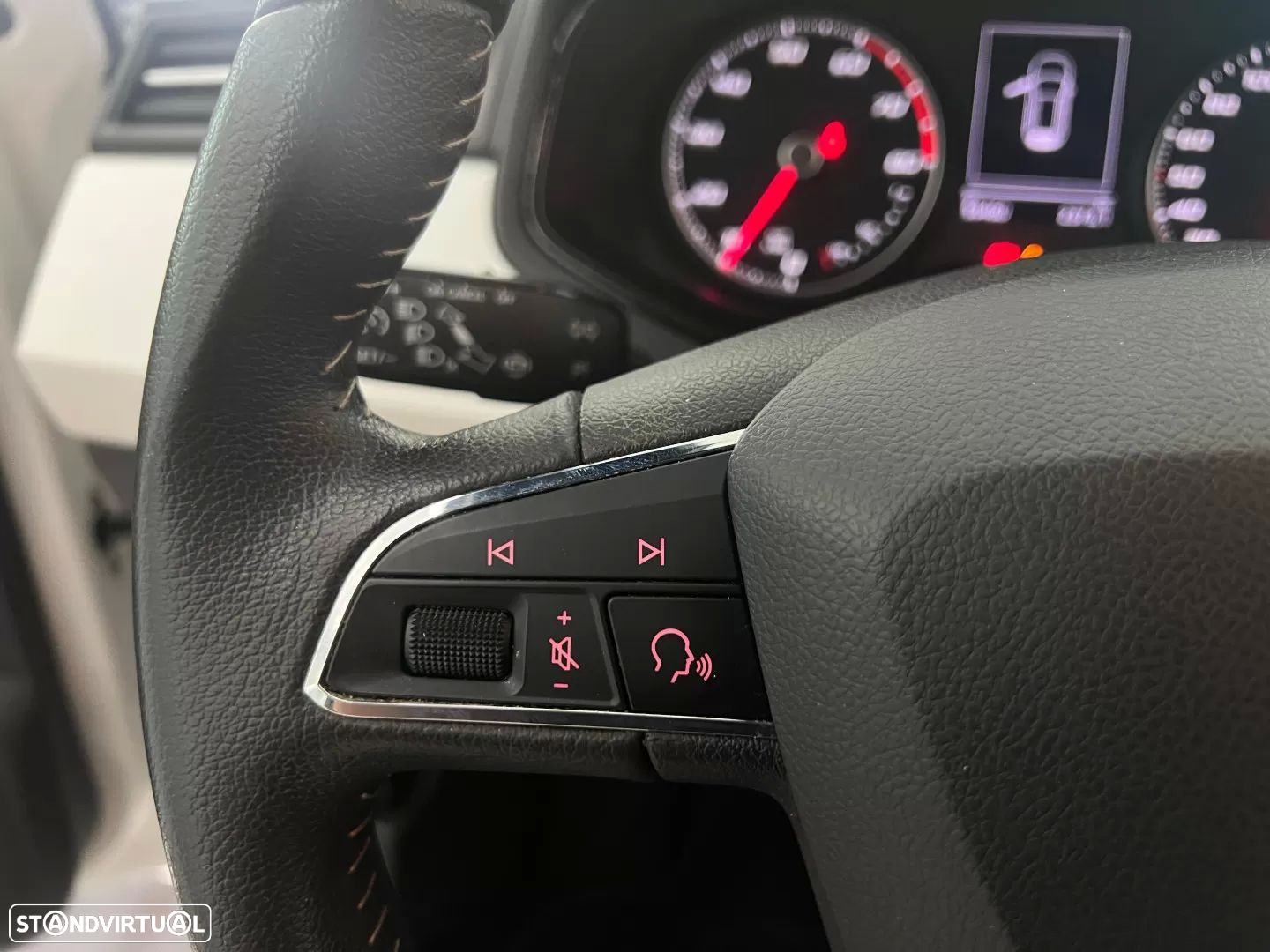 SEAT Arona 1.0 TGI Xcellence - 23