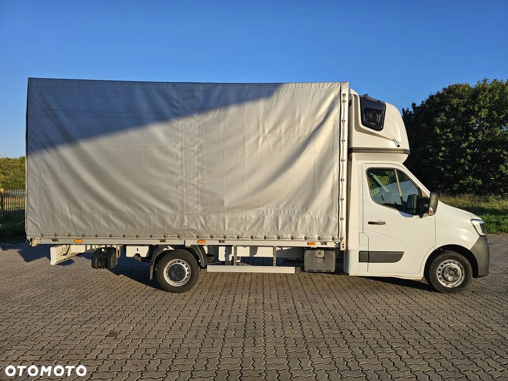 Renault Master - 18