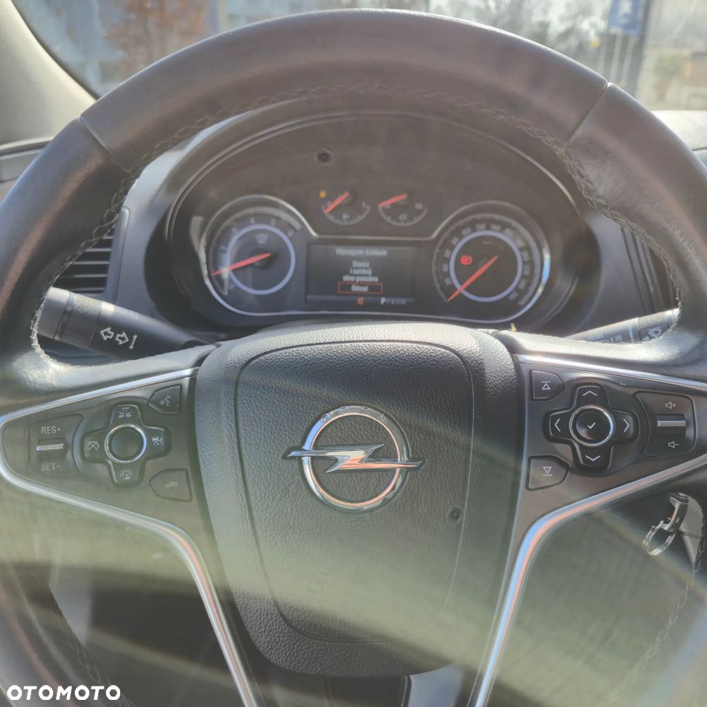 Opel Insignia 1.6 CDTI - 11
