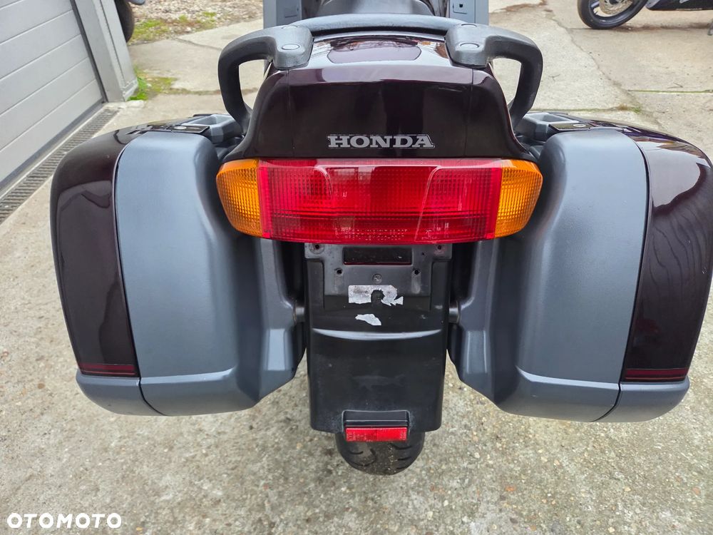 Honda ST - 26