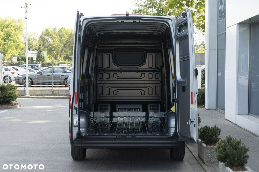 Volkswagen Crafter - 8