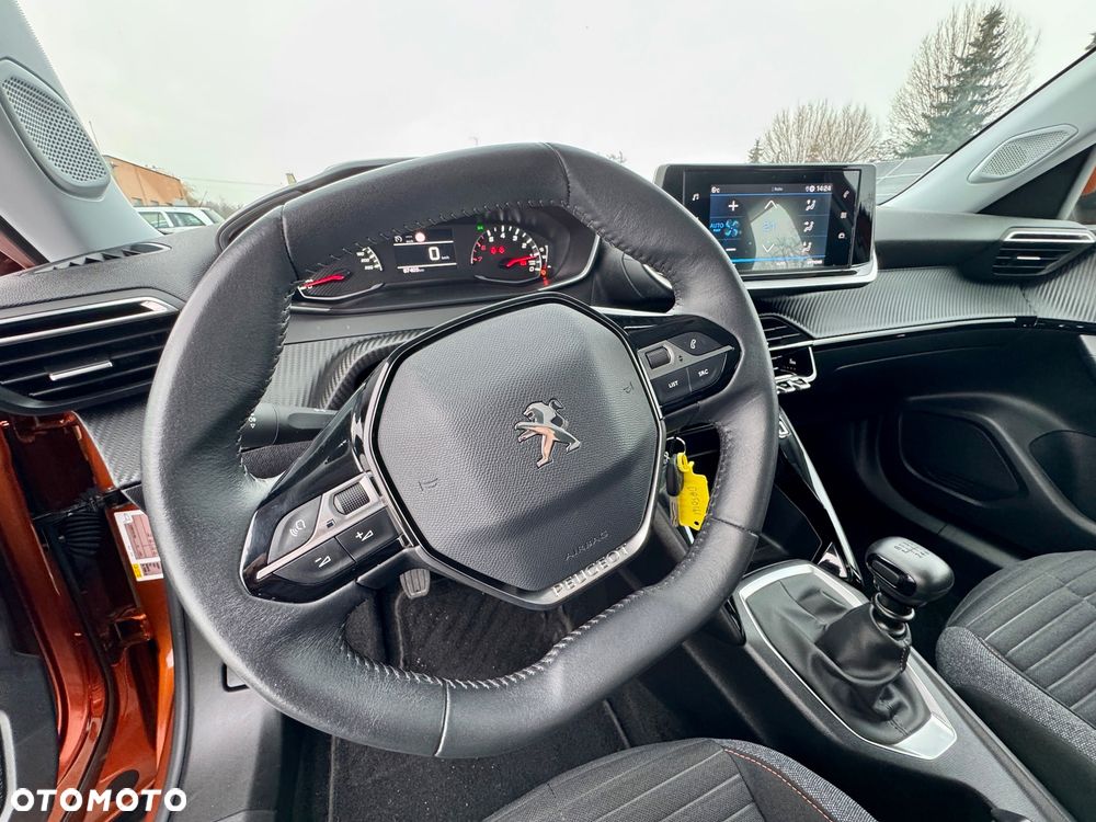 Peugeot 2008 1.2 PureTech Allure Pack S&S - 18