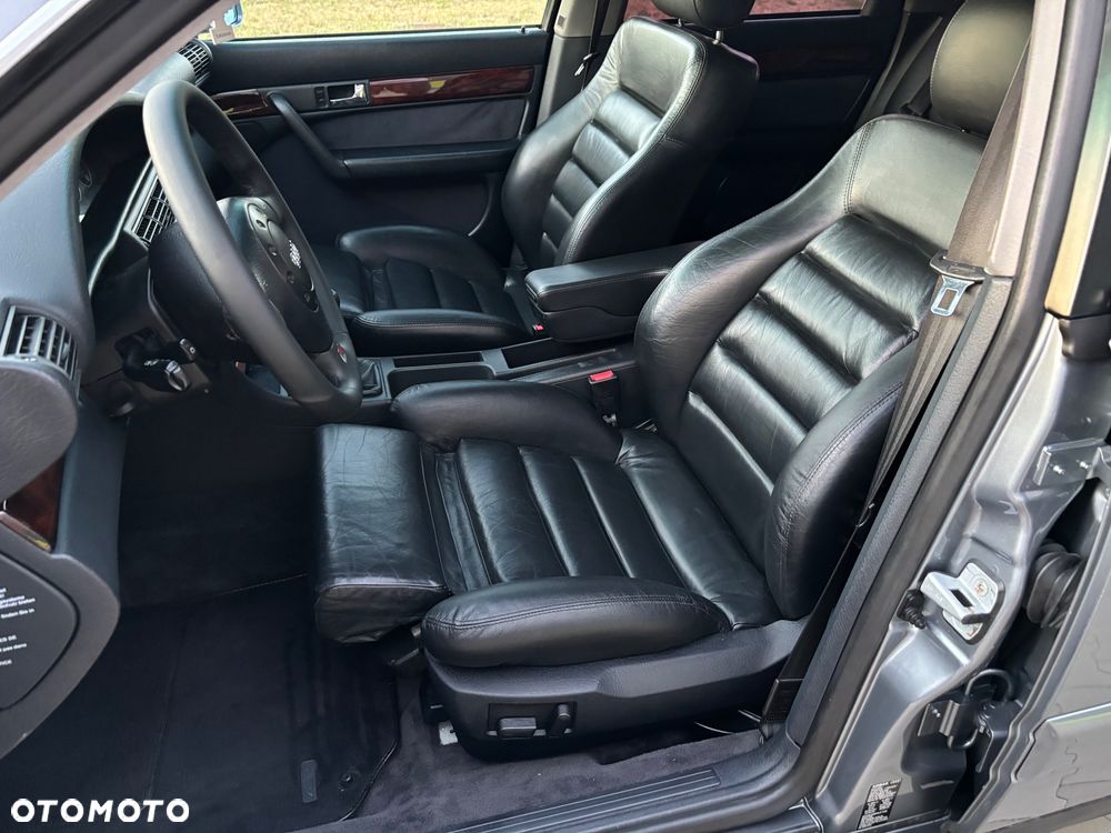 Audi A6 Avant 2.8 30V Quattro - 16