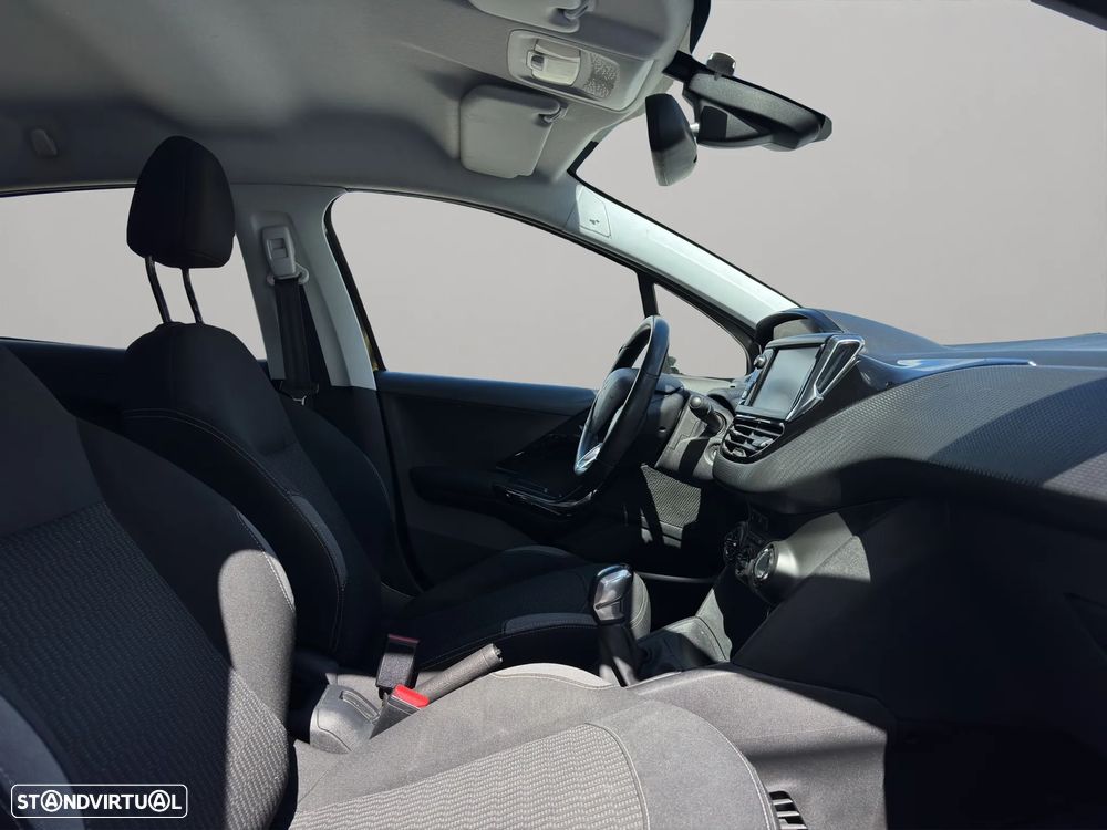 Peugeot 208 1.6 BlueHDi Style - 13