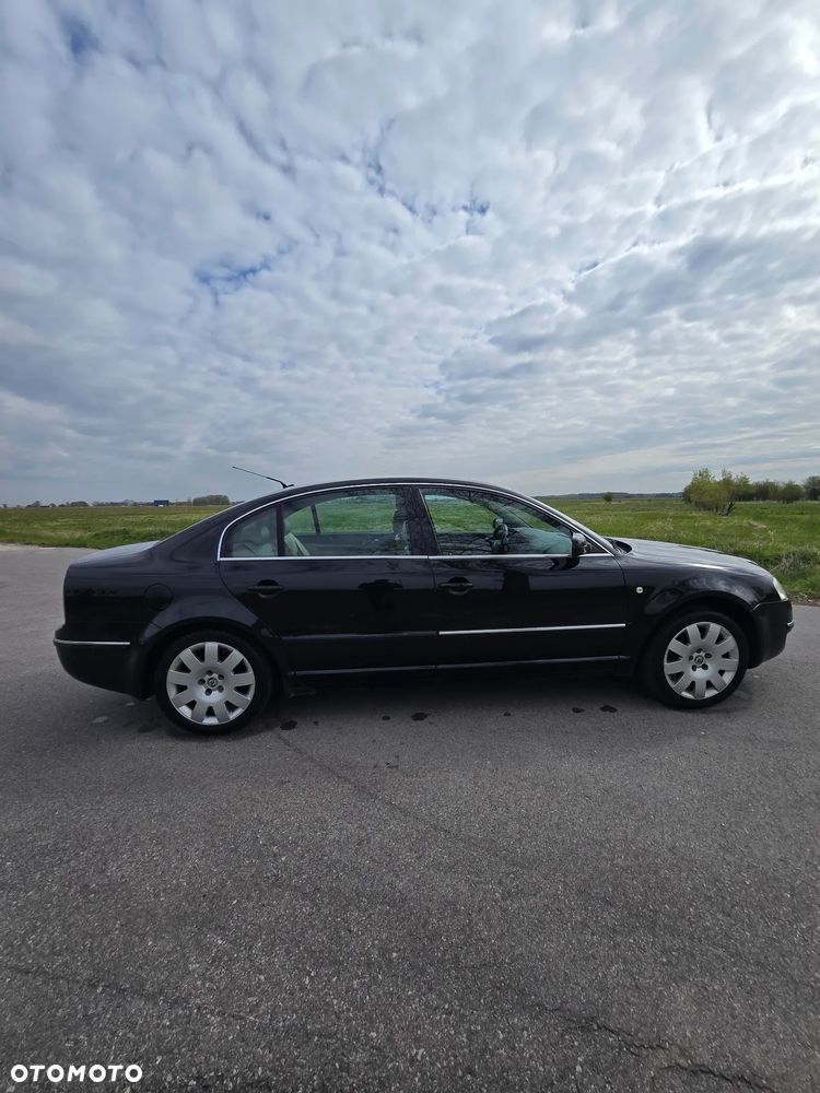 Skoda Superb 2.8 V6 Automatik Elegance - 19