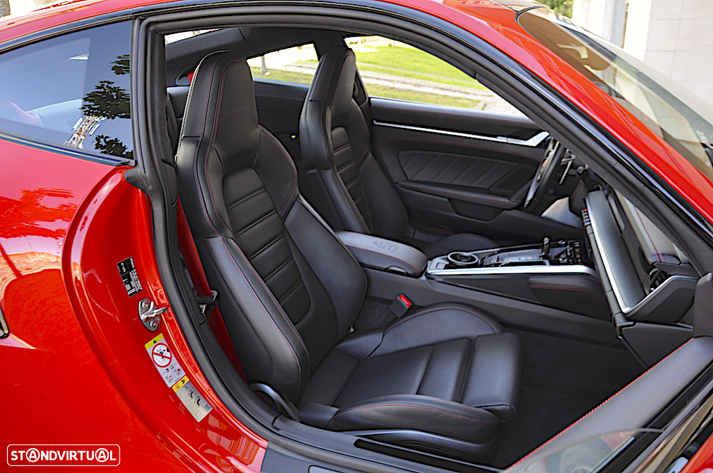 Porsche 911 (992) Turbo S PDK - 30
