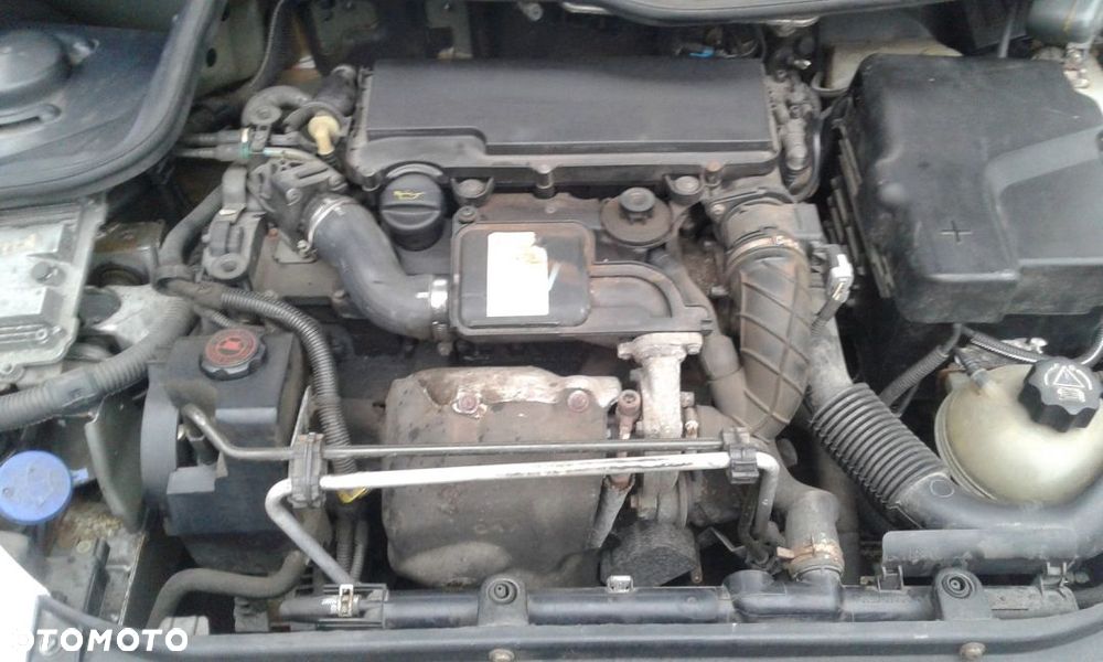 Silnik 1.4 HDI Peugeot 206 - 1