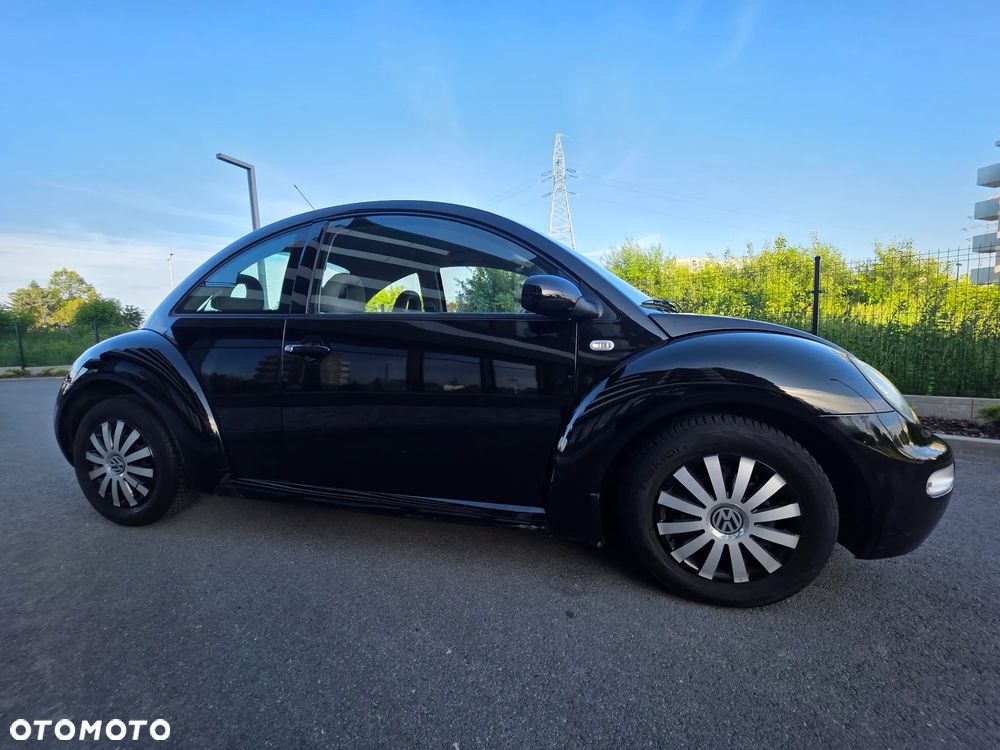 Volkswagen New Beetle - 14