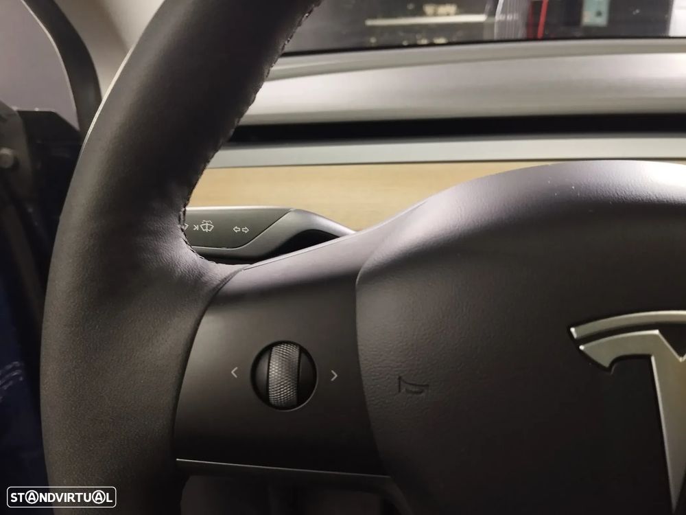 Tesla Model Y Long Range Tração Integral - 23