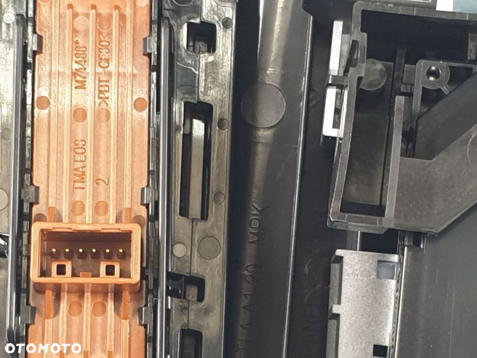 Panel Sterowania Tunelu Środkowego HONDA CR V 2.0H od 2019 roku - 8