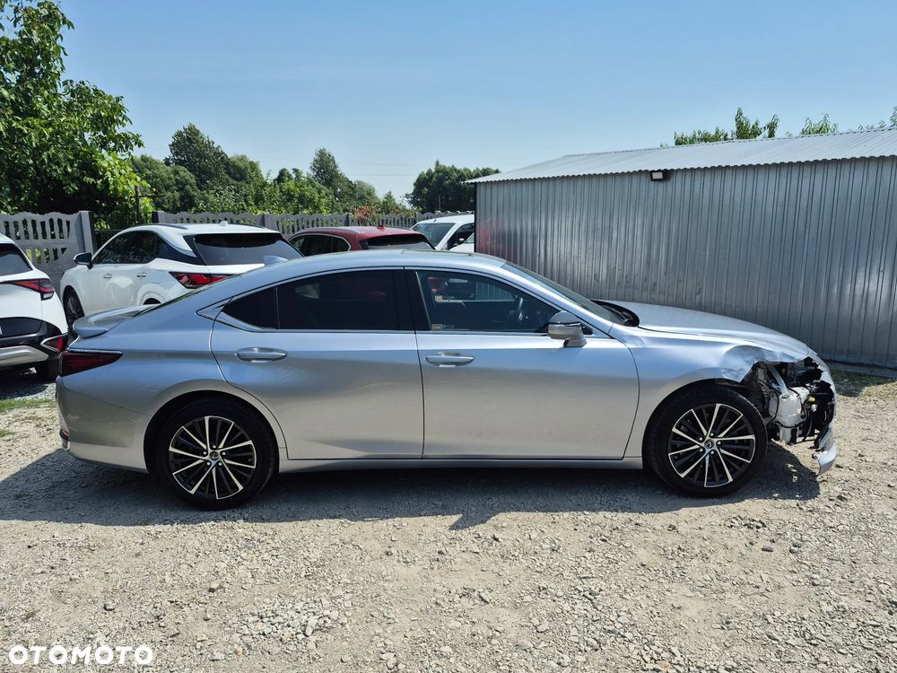 Lexus ES 300h Prestige - 30