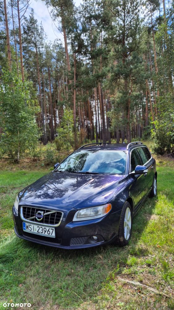 Volvo V70 2.4D Momentum - 5