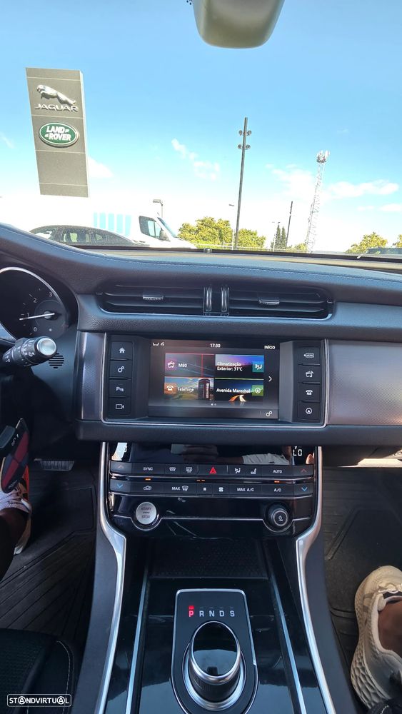 Jaguar XF Sportbrake 20d Aut. R-Sport - 2