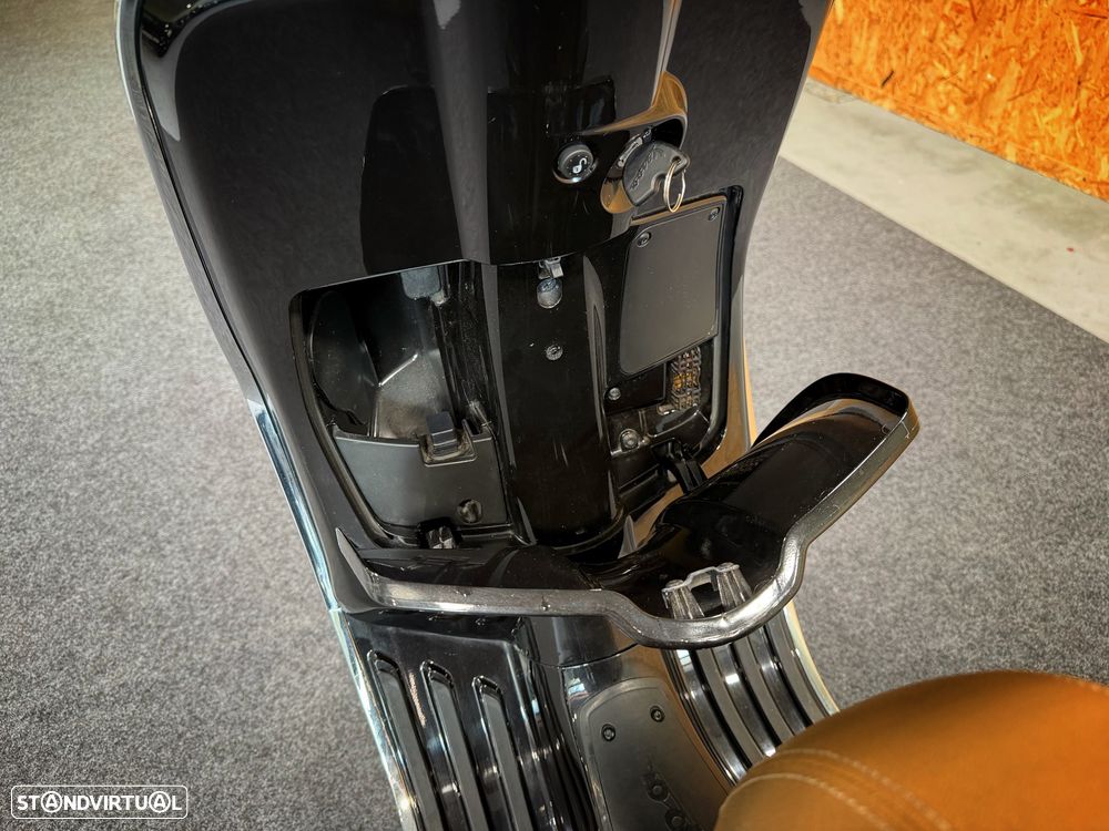 Piaggio Vespa Primavera - 14