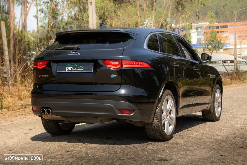 Jaguar F-Pace 20d R-Sport - 18
