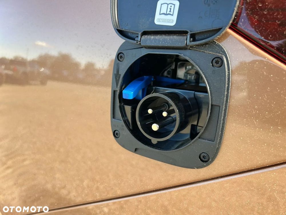 Volkswagen California - 38
